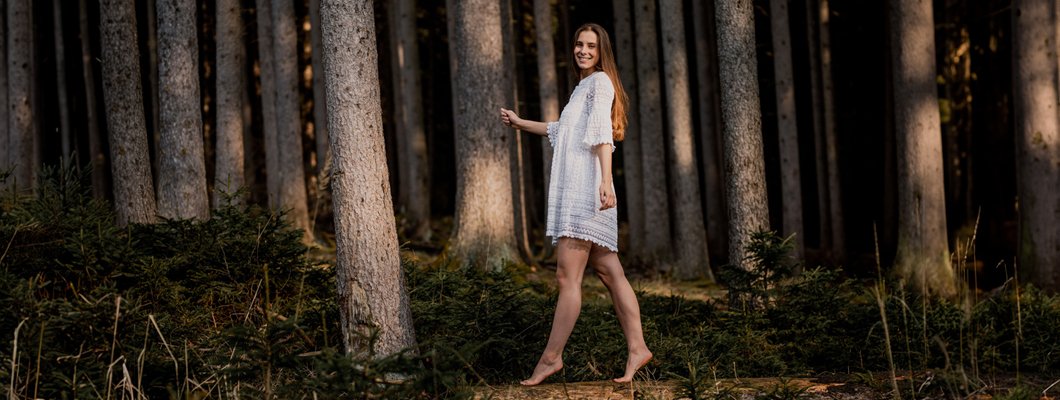 Foot-Related Health Issues in Adults: Causes, Prevention, and How Barefoot Shoes Can Help