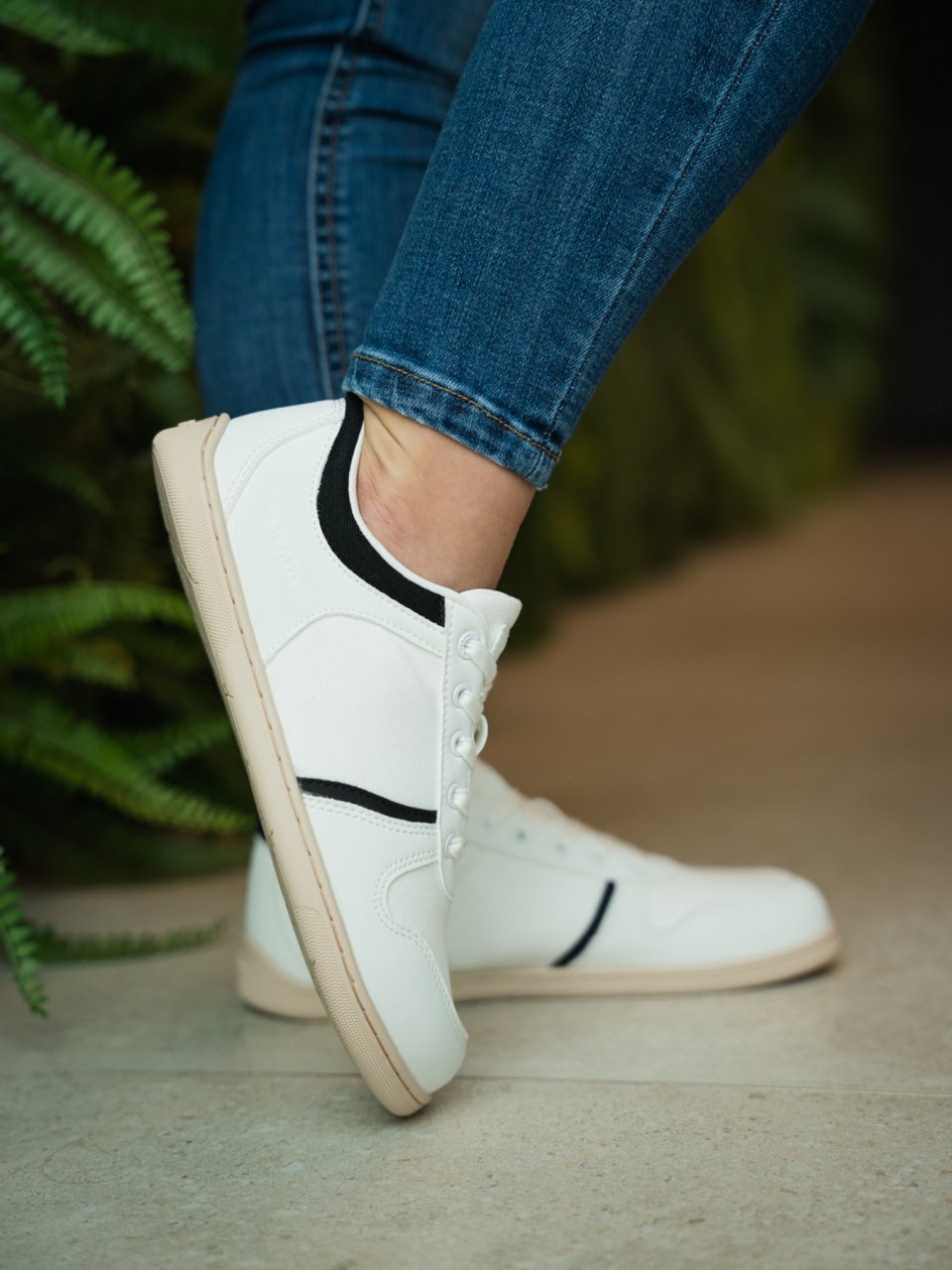 Barefoot Sneakers - Be Lenka Echo - White & Black Vegan