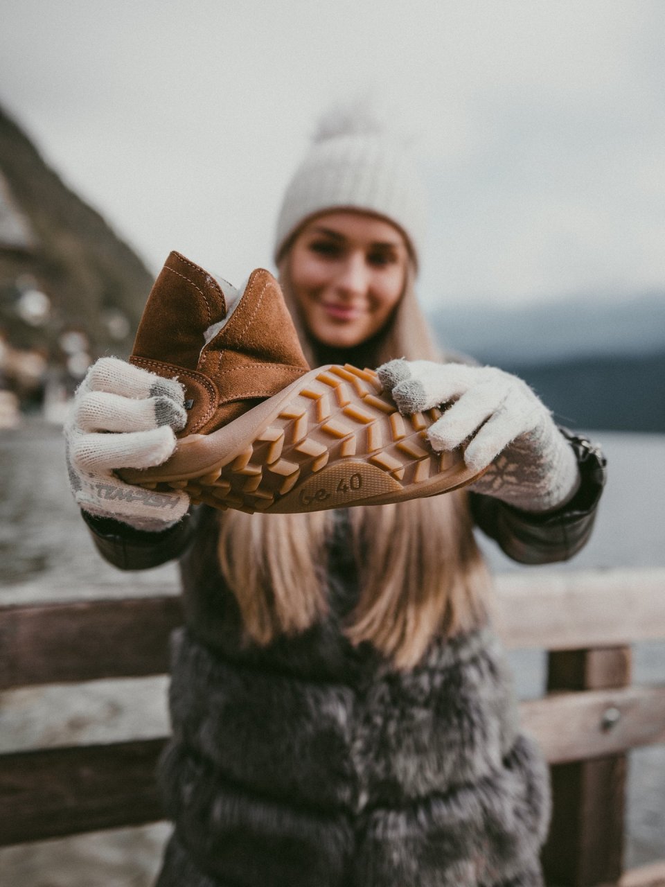 Entice Neo are made to move…