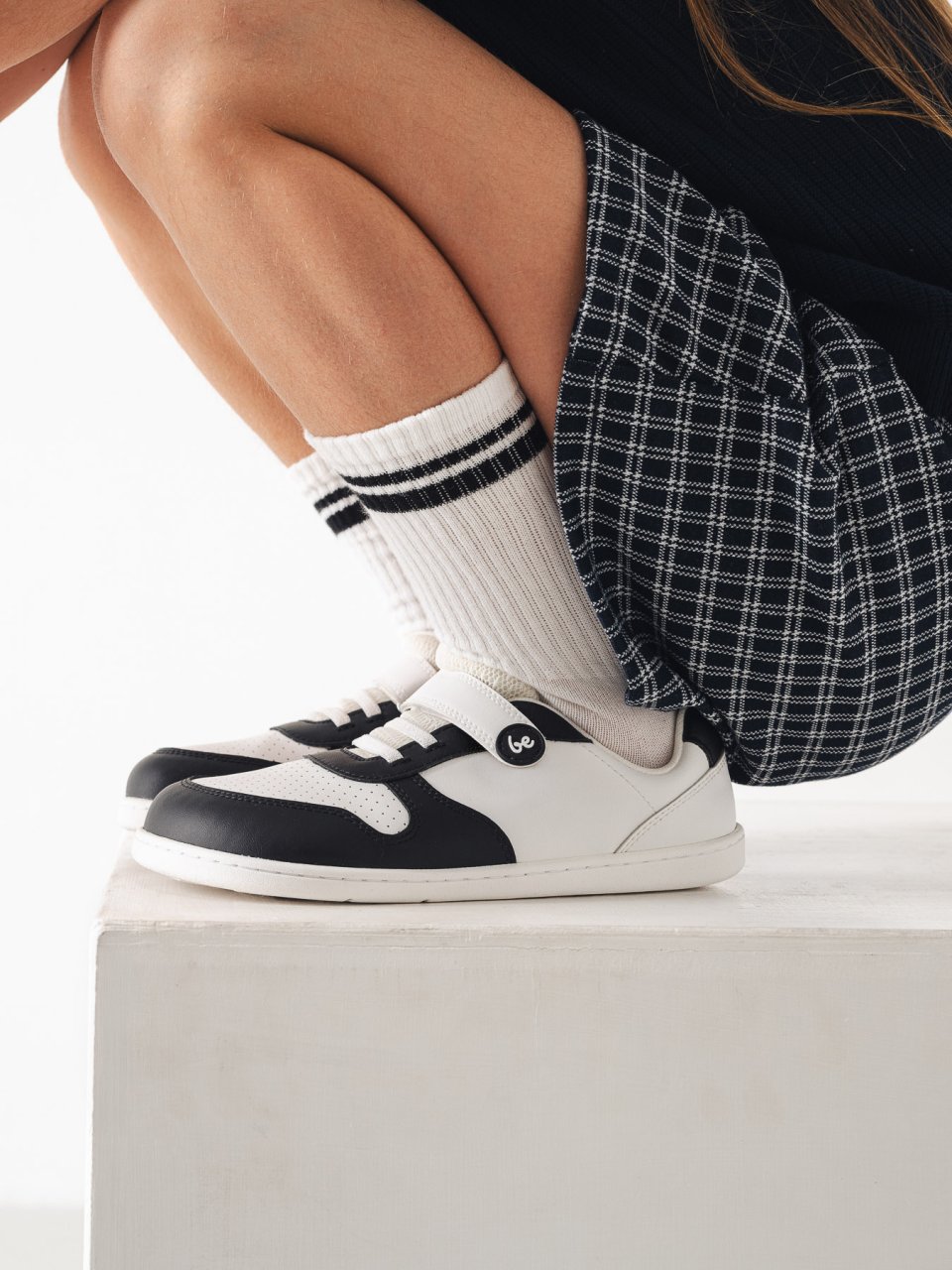 Kids barefoot sneakers Be Lenka Scoot Junior - White & Black