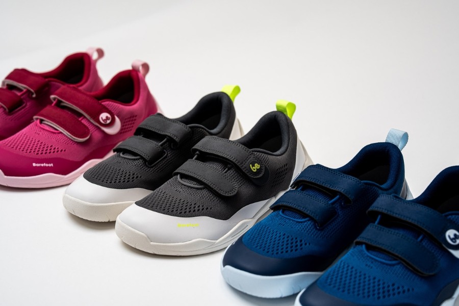Kids' barefoot sports shoes in three colors
