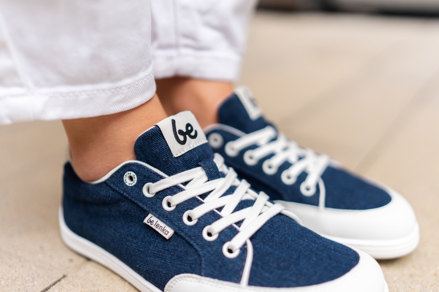 Close-up of women's vegan barefoot sneakers in canvas Close-up of women's vegan barefoot sneakers in canvas