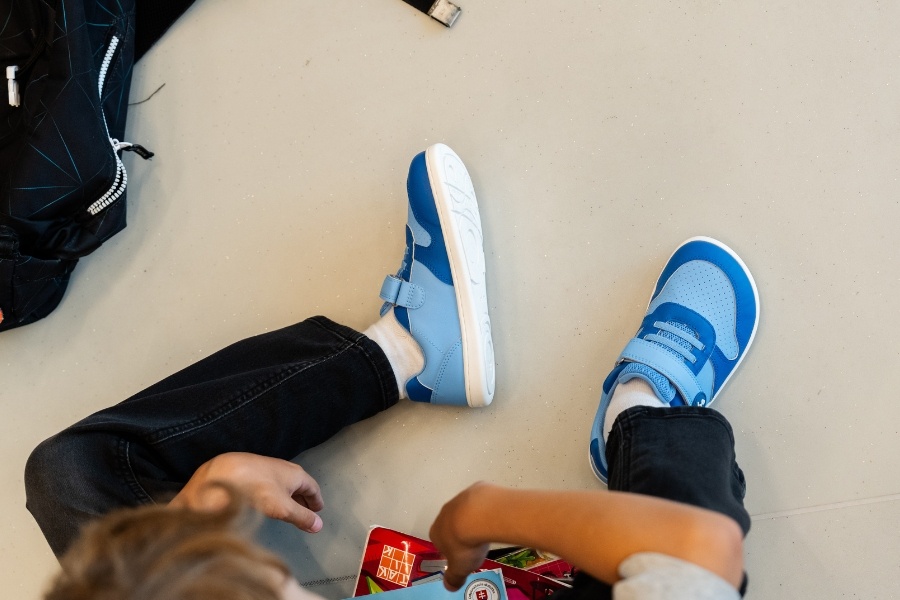 Kids' barefoot sneakers worn with everyday clothes Kids' barefoot sneakers worn with everyday clothes